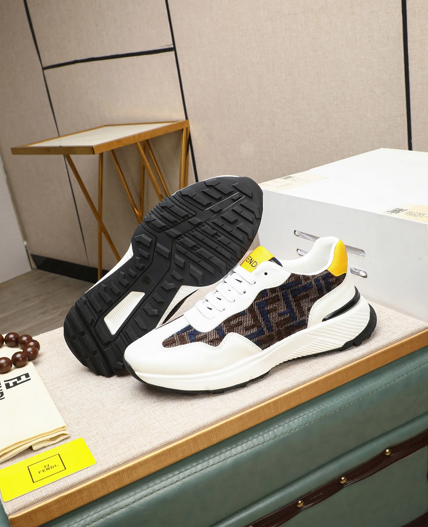 Men's shoes 💰460🕷🕷[FENDI] Fendi fashionable casual men's shoes 🇨🇳Original official website 1:1 model opening, new models are available first 💯Not high-profile but avant-garde, simple About low-key and fashionable, super versatile style 🌿 Made of original cowhide ➕ Pigskin lining 🎋 The version is comfortable on the feet, so rigorous for any small place, and the workmanship is first-class 🍍38-44 Large quantities in stock